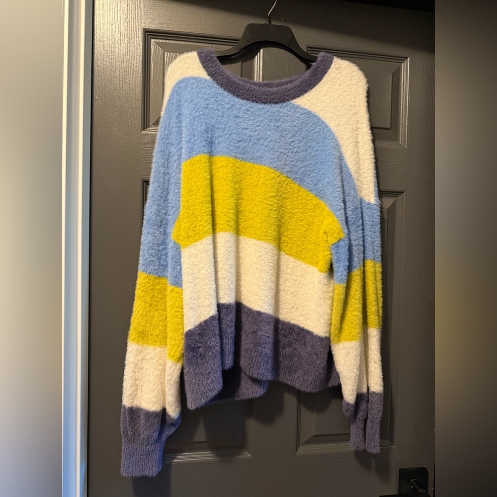 Aerie Blue and Yellow Crew Neck Sweater with Color Block Design